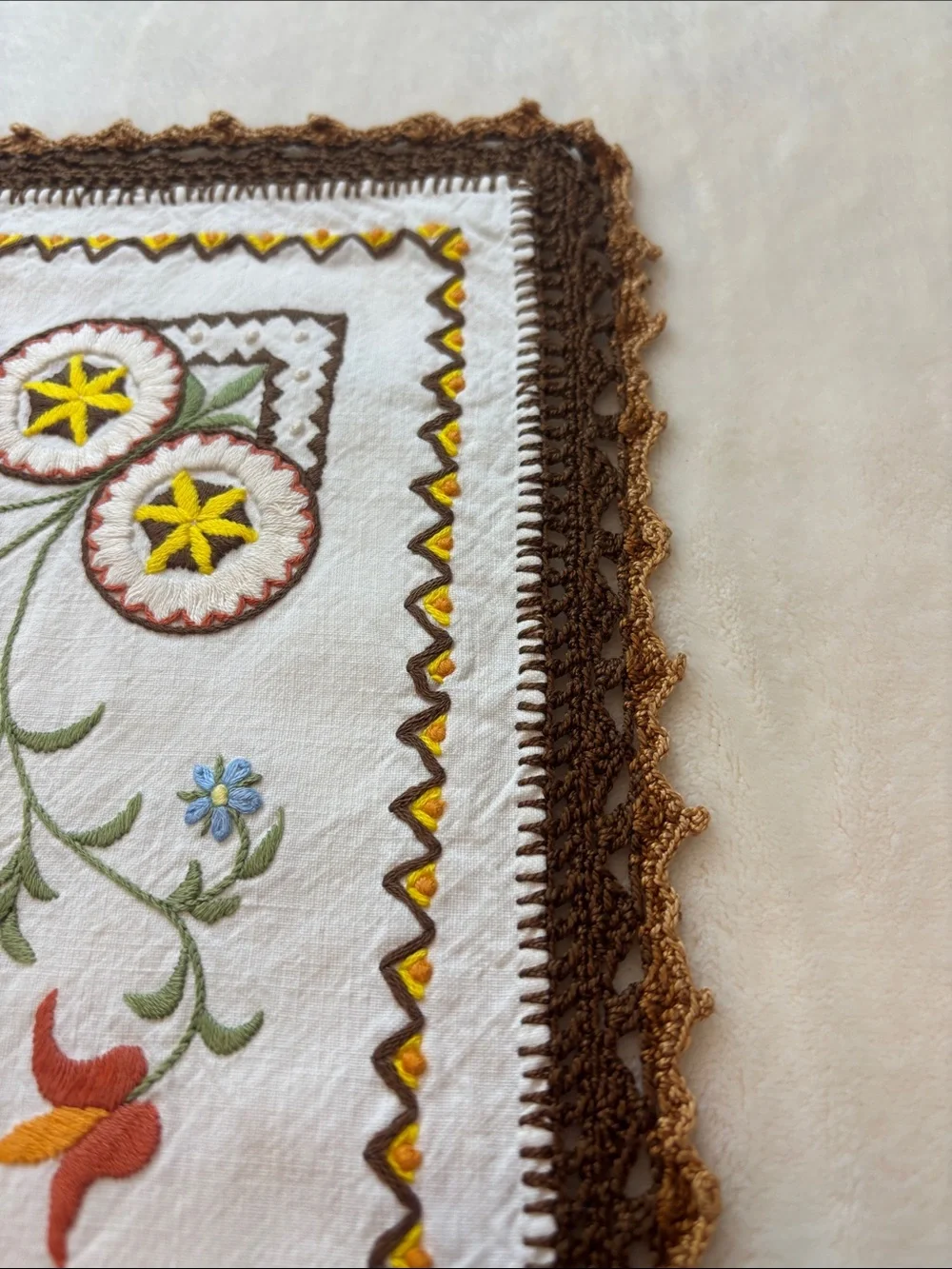 N/A elegant vintage